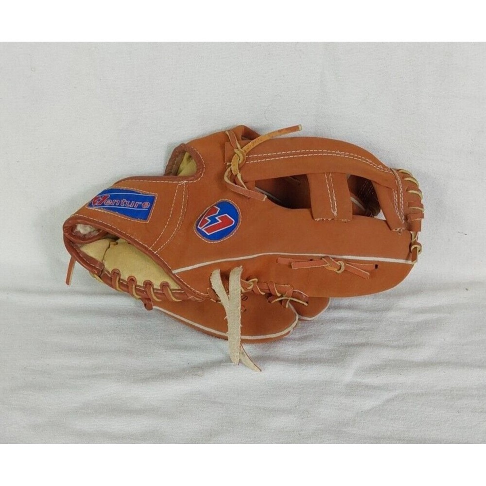 Venture Softball Glove 0010 Snap Flex Rawhide Lace Nylon Stitched RHT Leather